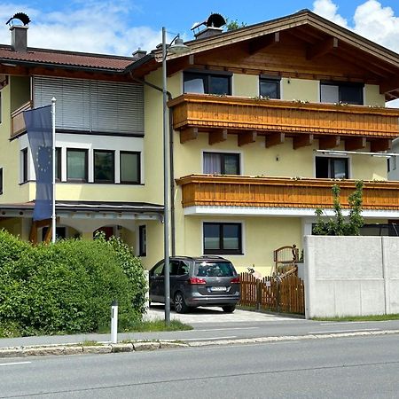 Haus Laubreuter Apartment Kaprun Ngoại thất bức ảnh